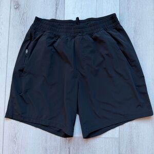 Lululemon Pace Breaker Linerless Short 7”
Size M